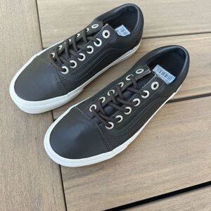 Vans black leather Old Skool’s brand new